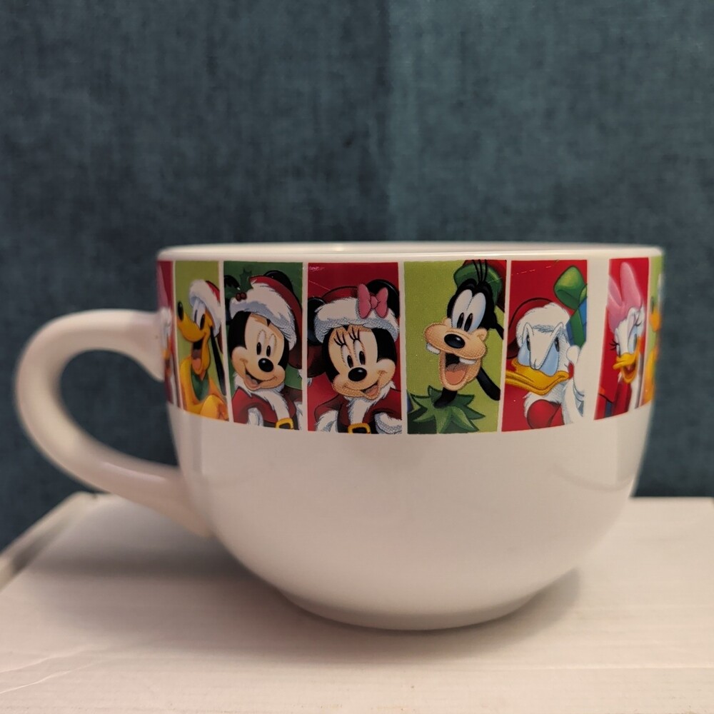 Disney Christmas Jumbo Mug Mickey Minnie Donald Goofy Pluto Galerie Oversized - Picture 9 of 16